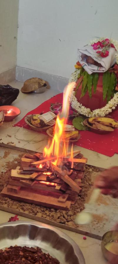 Dubey Homestay - 500 Meter From Temple Vrindāvan Zewnętrze zdjęcie